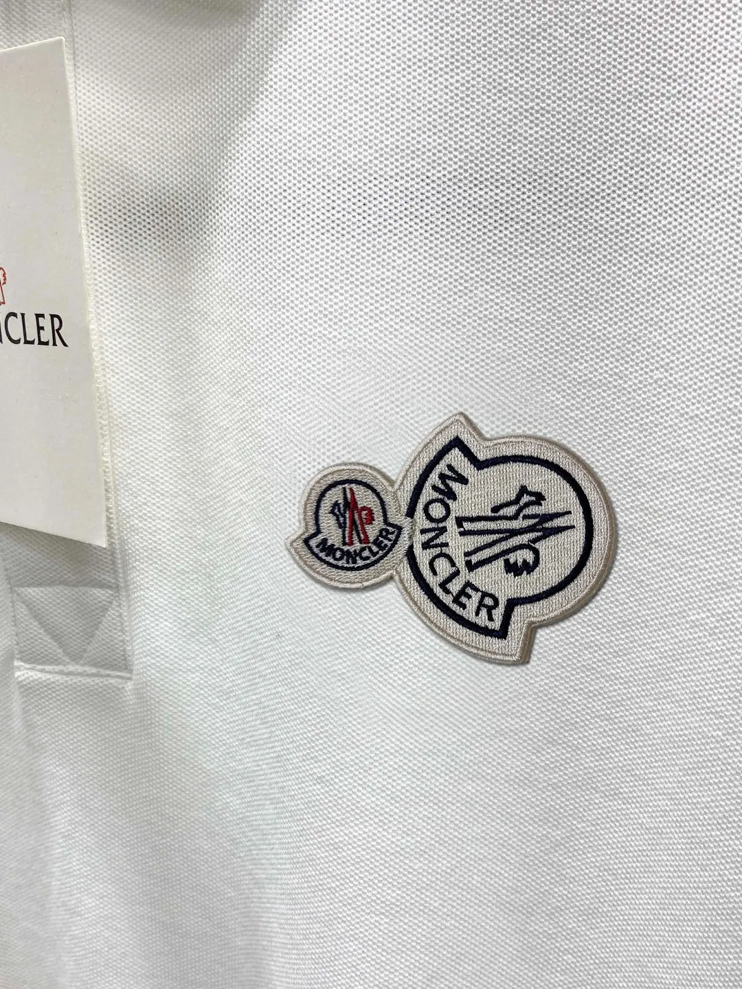 New Arrival Polo ！Classic ，Premium ！ ， ，Quality / ， ！ 100% ， ，Breathable ， ！ Classic LOGO ， ，LOGO ， ， Classic ！ ， ， LOW ， Versatile Polo ！ ：Black White Blue Size：M-3XL